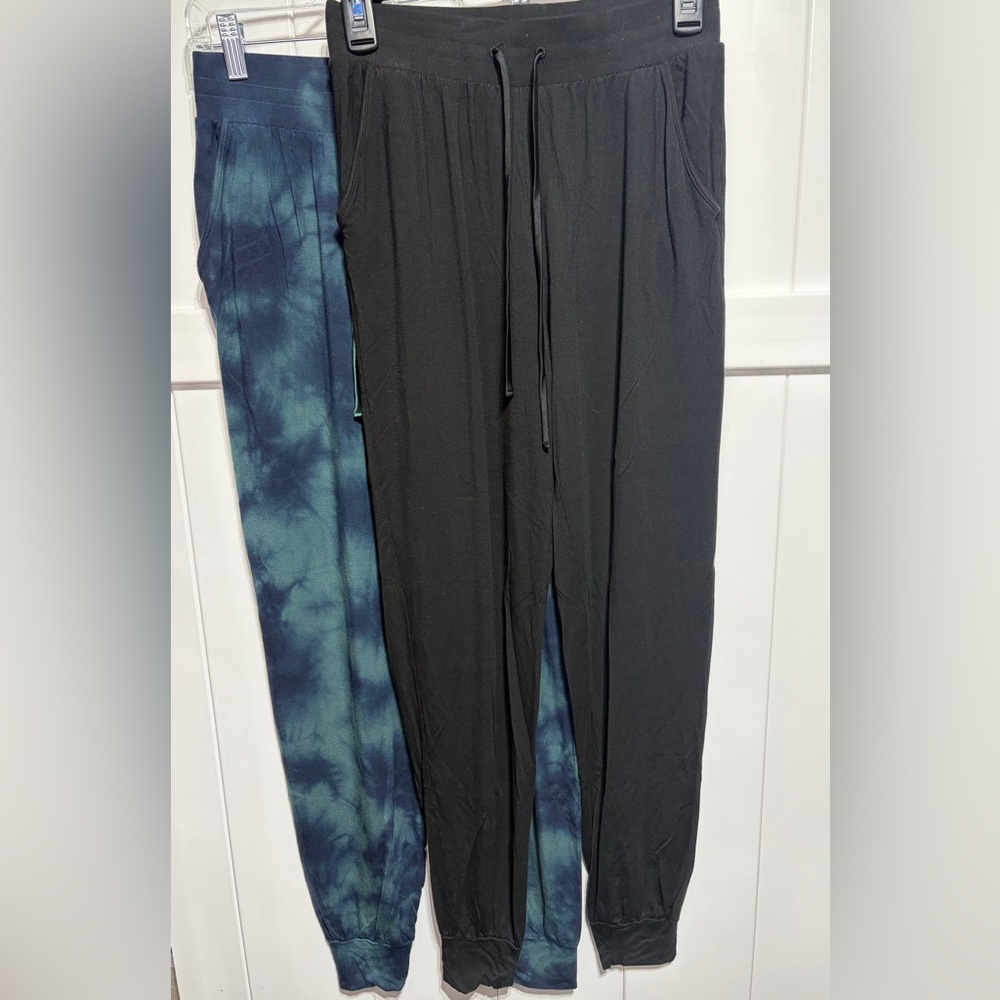 Bundle of (2) Victoria Secret Heavenly blue/black Pj drawstring pants